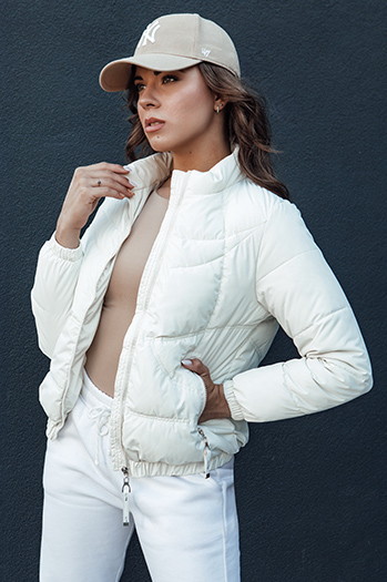 Kurtka przejściowa damska pikowana ze stójką SALECA ecru Dstreet TY4401