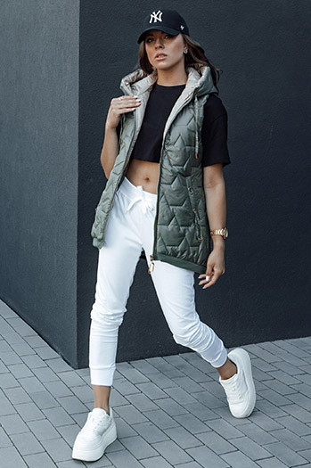 Kamizelka damska pikowana z kapturem GLITZY zielona Dstreet TY4456