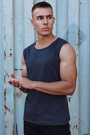 Koszulka bez rękawów męska bez nadruku granatowa Dstreet RX5622
