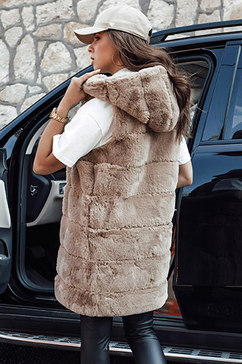 Kamizelka damska futrzana ASHTON kamelowa Dstreet TY4544