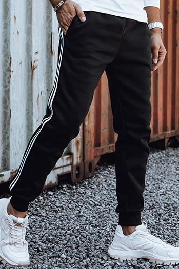 Spodnie dresowe męskie czarne UX4422