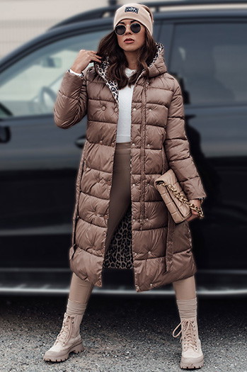 Kurtka damska VELVETTI długa pikowana z kapturem dwustronna kamelowa Dstreet TY4650