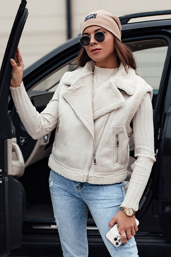 Kamizelka damska zamszowa z kożuszkiem WOOLZIP biała Dstreet TY4743