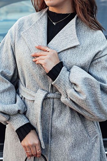 Płaszcz damski OPULENA długi z paskiem szary Dstreet NY0718