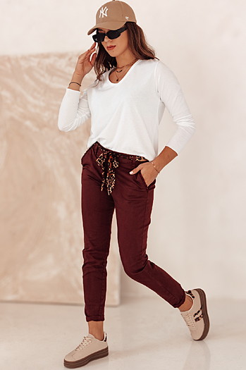 Spodnie damskie CHARMYOU jeansowe z paskiem bordowe Dstreet UY2271