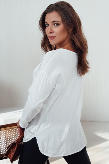 Bluzka damska oversize SILKINEA z wisiorkiem biała Dstreet RY2670