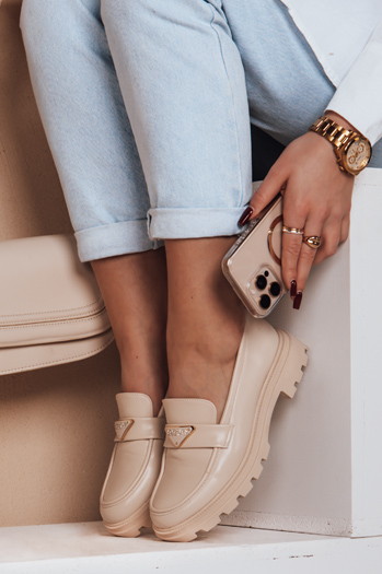 Mokasyny damskie na płaskiej podeszwie ELEGANCIO beżowe Dstreet ZY0709