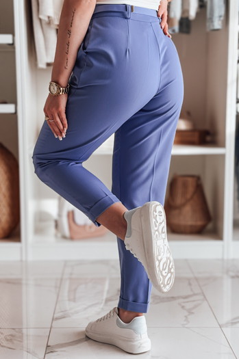 Casualowe spodnie damskie plisowane z paskiem PLISSO błękitne Dstreet UY2517