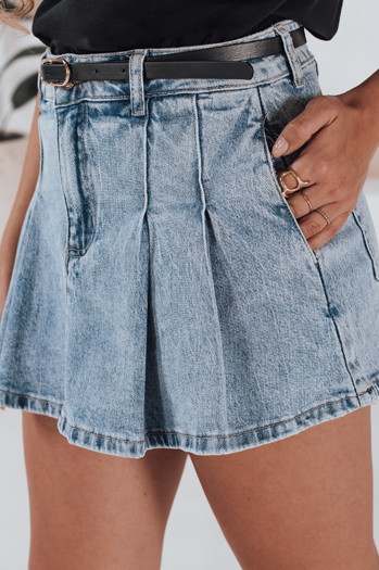 Spódnico-spodenki damskie jeansowe VIBEGIRL niebieskie Dstreet SY0479