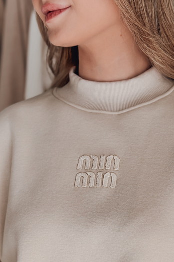 Bluza damska oversize z naszywką LOVASON beżowa Dstreet BY1420