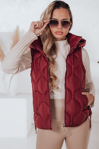 Kamizelka damska pikowana z kapturem MISSVEST bordowa Dstreet TY5017