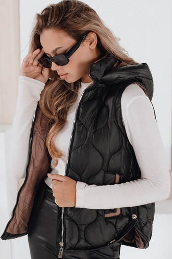 Kamizelka damska pikowana z kapturem MISSVEST czarna Dstreet TY5022