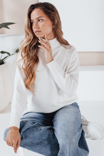 Sweter damski półgolf biały Dstreet MY2531