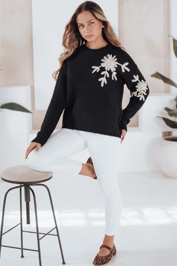 Damski sweter z aplikacją kwiatów GIRLHERBAL czarny Dstreet MY2545