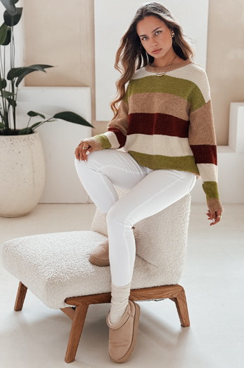 Damski sweter w paski CALVENA kamelowo-zielony Dstreet MY2559