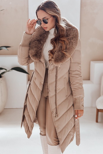 Kurtka zimowa damska pikowana z futerkiem kamelowa Dstreet TY5077