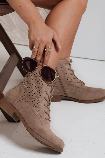 Botki ażurowe damskie beżowe Dstreet ZY1045