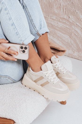 Sneakersy damskie z futerkiem na platformie beżowe Dstreet ZY1081