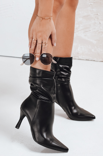 Botki na obcasie z marszczoną cholewką czarne Dstreet ZY1139