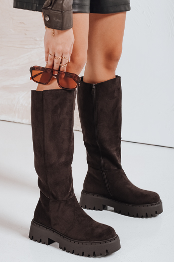 Kozaki damskie na platformie zamszowe brązowe Dstreet ZY1180
