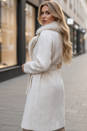 Płaszcz damski z futerkiem beżowy Dstreet TY5278z