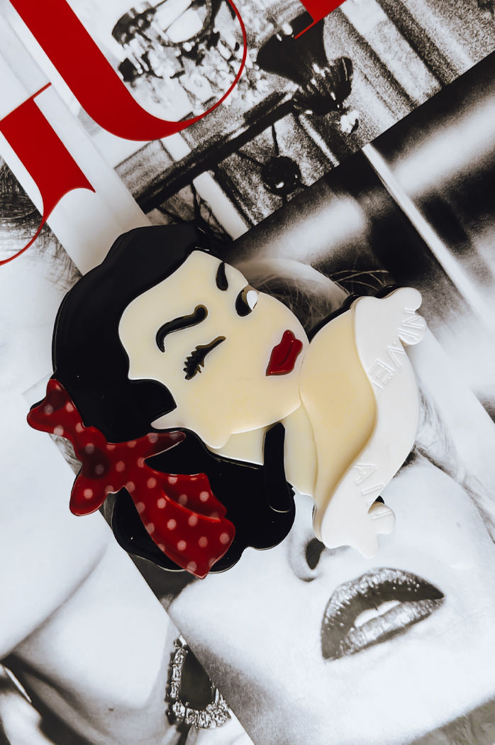 Efektowna broszka MERINS Dstreet HY0037