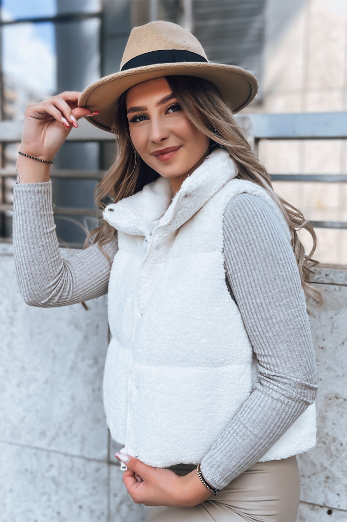 Kamizelka damska z kożuszkiem BEEWARM kremowa Dstreet TY3801