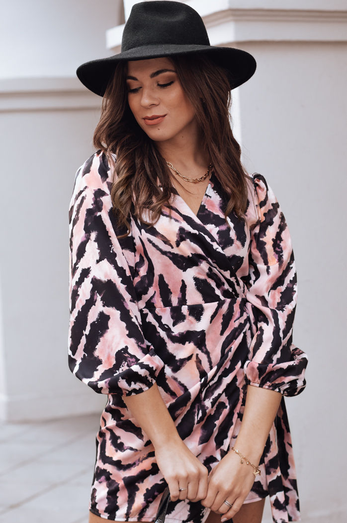 Sukienka mini GLIMMER czarna Dstreet EY2378