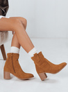 Botki damskie zamszowe na obcasie kamelowe Dstreet ZY1233