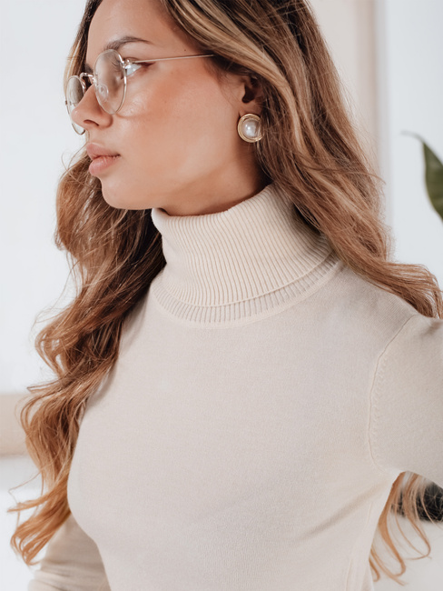 Damski sweter z golfem VANORIA kremowy Dstreet MY2487