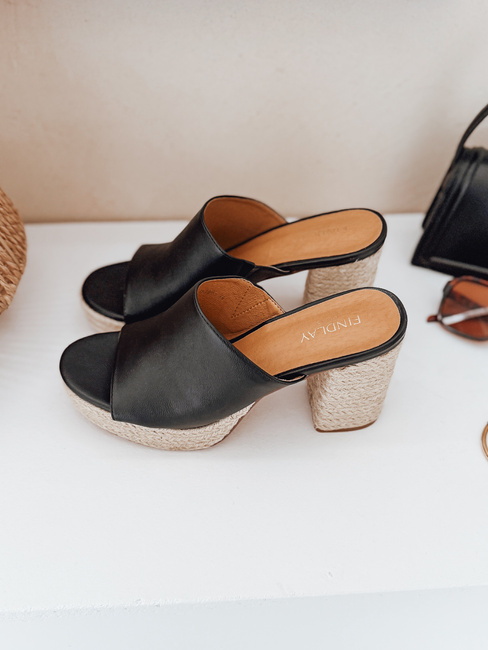 Klapki damskie HOTTRENDY czarne Dstreet ZY0989