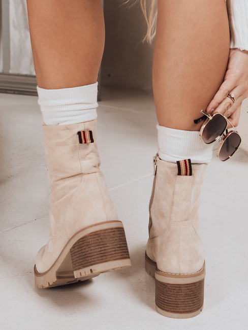 Botki damskie zamszowe sznurowane beżowe Dstreet ZY1235