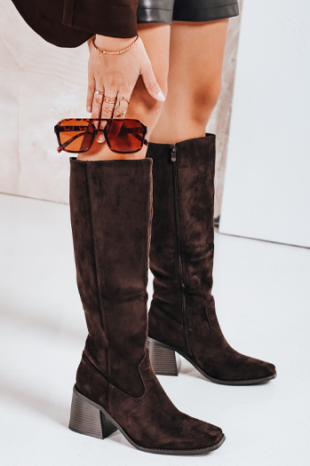 Kozaki damskie zamszowe brązowe Dstreet ZY1157