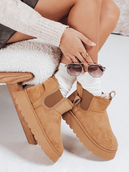 Śniegowce damskie na platformie zamszowe kamelowe Dstreet ZY1182