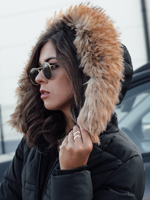 Kurtka damska pikowana z futerkiem czarna Dstreet TY4577