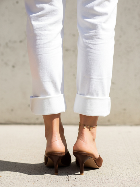 Klapki damskie zamszowe mokka Dstreet ZY1390