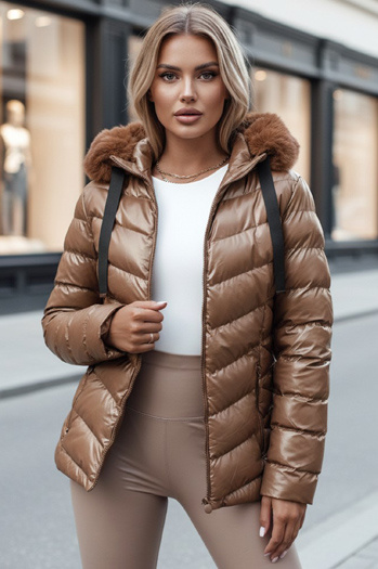 Kurtka zimowa damska pikowana z kapturem MIRIAL brązowa Dstreet TY4573z