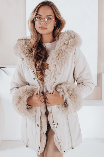 Kurtka damska zimowa parka z futerkiem CHARMFUR biała Dstreet TY5225
