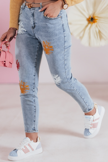 Spodnie damskie jeansowe slim fit w kwiatki FLORENSSO niebieskie Dstreet UY2467