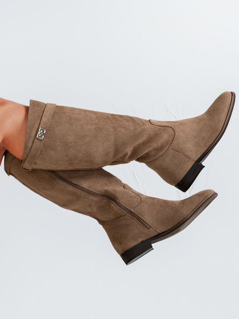 Kozaki damskie zamszowe na niskim obcasie beżowe Dstreet ZY1088