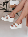 Klapki damskie na platformie PLATSIMA białe Dstreet ZY0758
