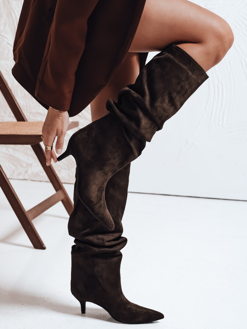 Kozaki damskie z marszczoną cholewką zamszowe brązowe Dstreet