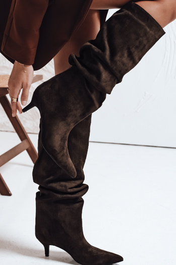 Kozaki damskie z marszczoną cholewką zamszowe brązowe Dstreet ZY1111