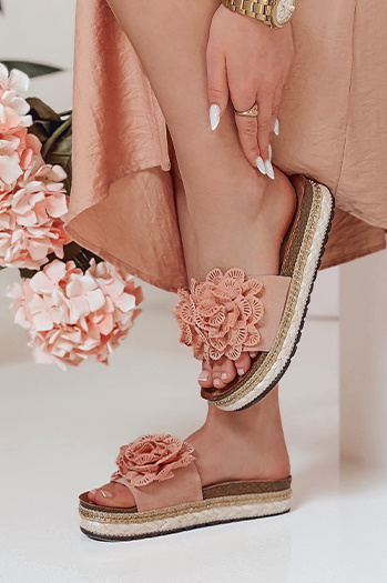 Klapki damskie z kwiatem KWIATARIS różowe Dstreet ZY0911