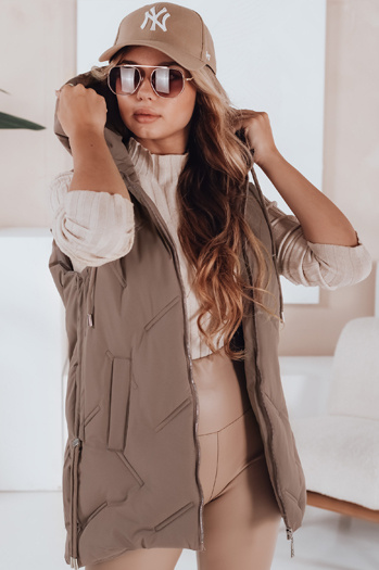 Kamizelka damska pikowana z kapturem ciemnobeżowa Dstreet TY5109