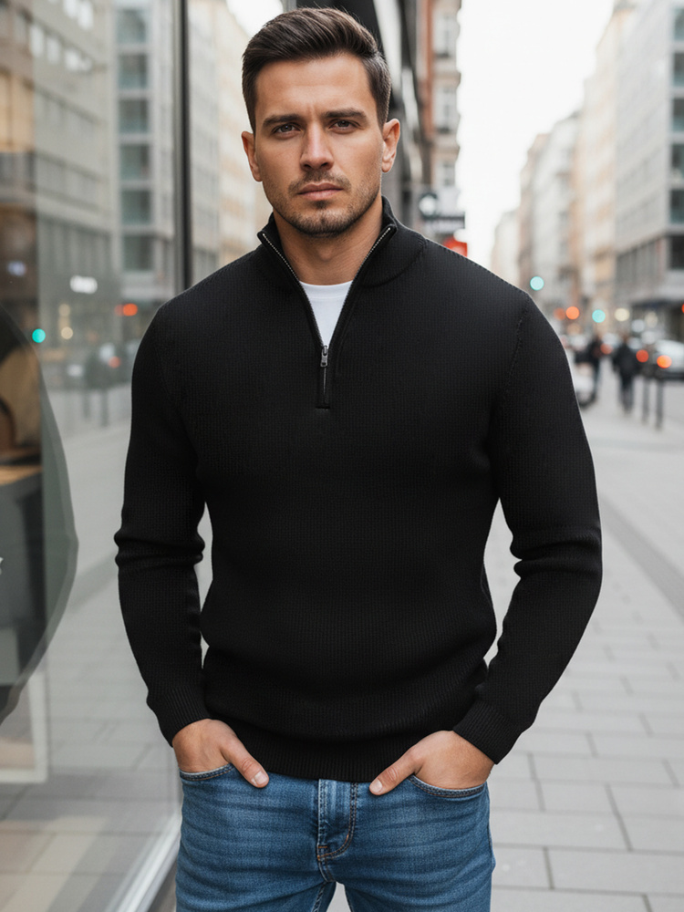 Čierny pohodlný sveter