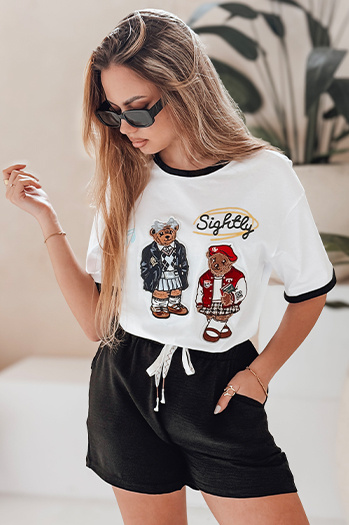 T-shirt damski oversize z haftem CLASSY TEDDY biały Dstreet RY2844