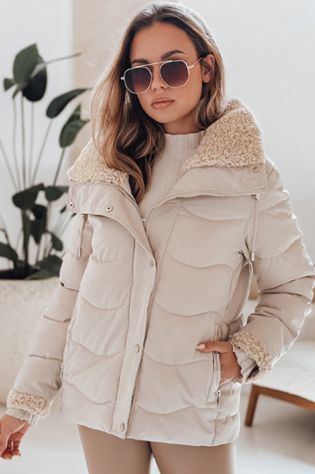 Kurtka damska zimowa WARMMISS pikowana z kapturem  jasnobeżowa Dstreet TY4923
