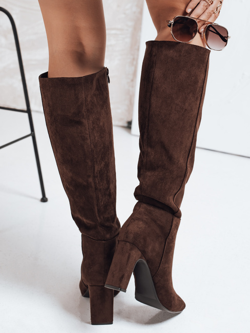 Kozaki damskie zamszowe brązowe Dstreet ZY1173