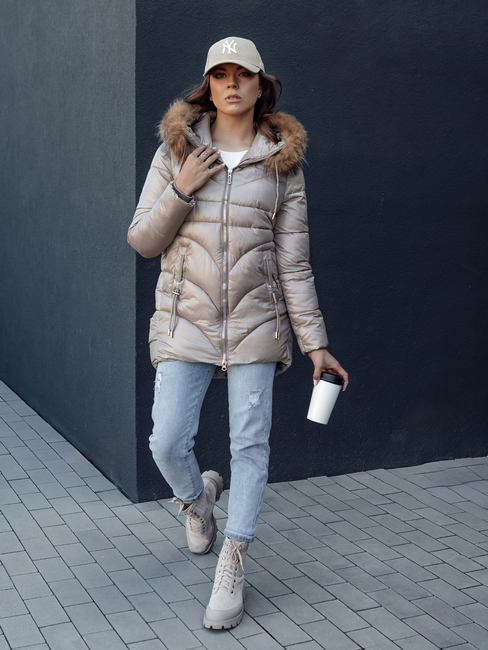 Kurtka zimowa damska z kapturem WINTERCHIC kamelowa Dstreet TY4438